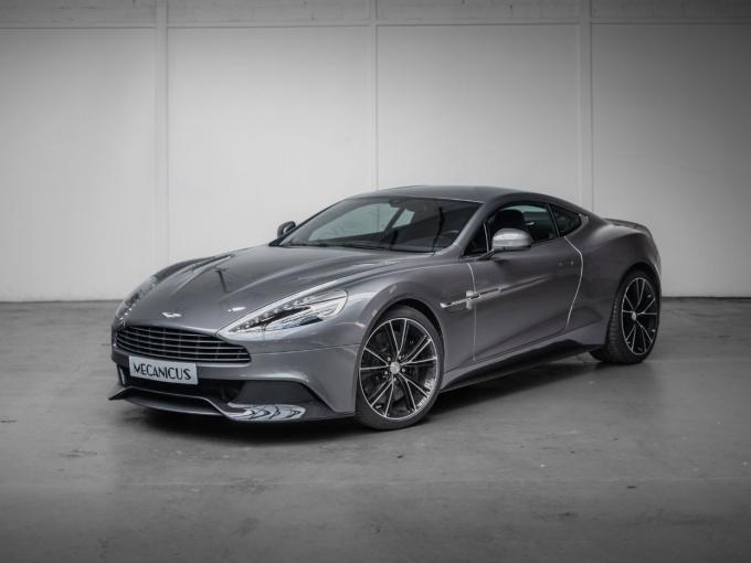 Aston Martin Vanquish Aston Martin Vanquish V12 *Faible kilom&eacute;trage* de 2017
