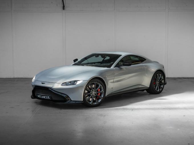Aston Martin V8 Vantage *Faible kilométrage* de 2018