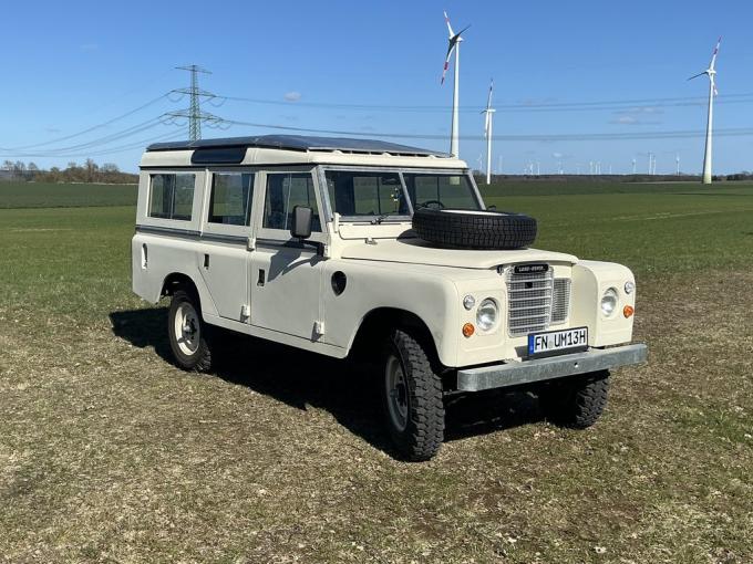 LandRover 109 Series III de 1977