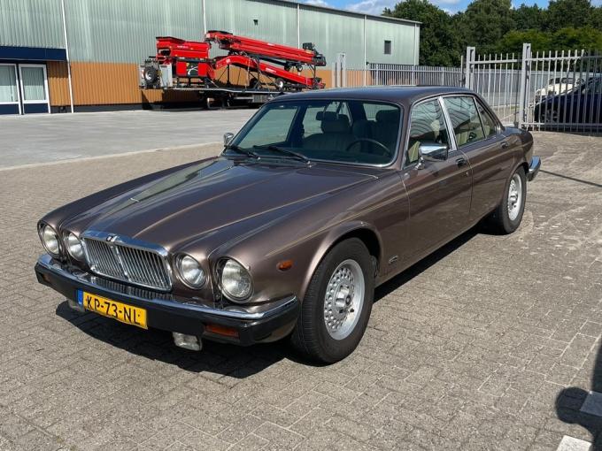 Jaguar Série - XJ 12 Series III Sovereign HE de 1984