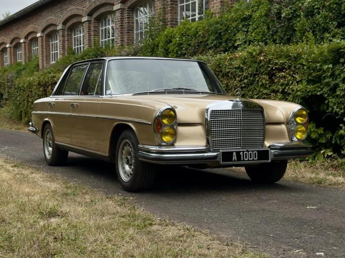 Mercedes-Benz SEL 280SEL W108 V8 3.5l de 1971