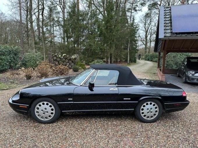 Alfa Roméo Spider SPIDER  de 1991
