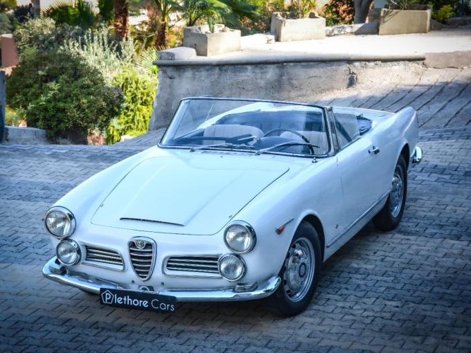 Alfa Roméo 2600 Spider Touring de 1963