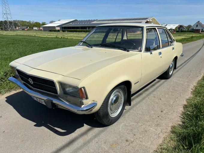Opel Rekord 1900 boite auto de 1973