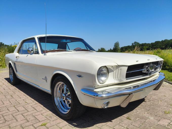 Ford Mustang V8 Coupé de 1965