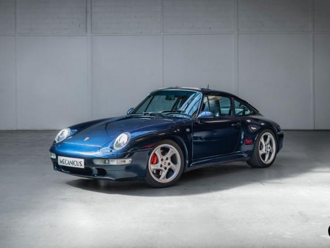 Porsche 993 Carrera 4S *Ocean Blue / Réfection moteur* de 1997