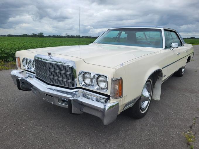 Chrysler Newport V8 de 1977