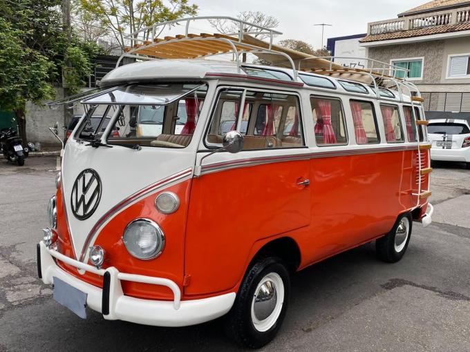 Volkswagen Combi T1 Samba Replica de 1974