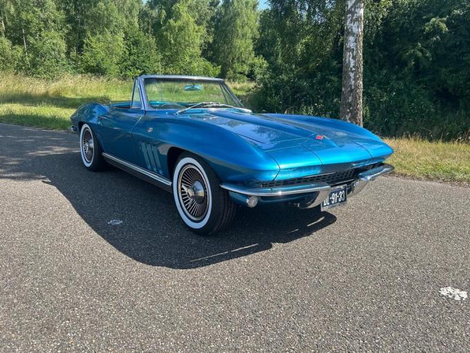 Chevrolet Corvette C2 Sting Ray Cabriolet de 1966