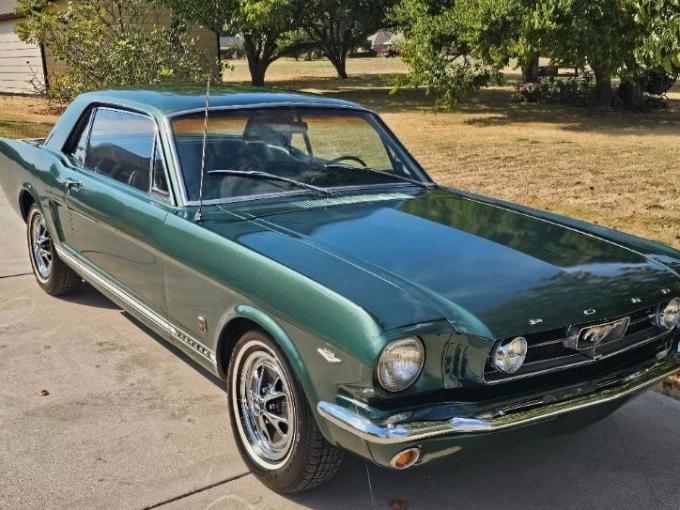 Ford Mustang COUPÉ V8  de 1965