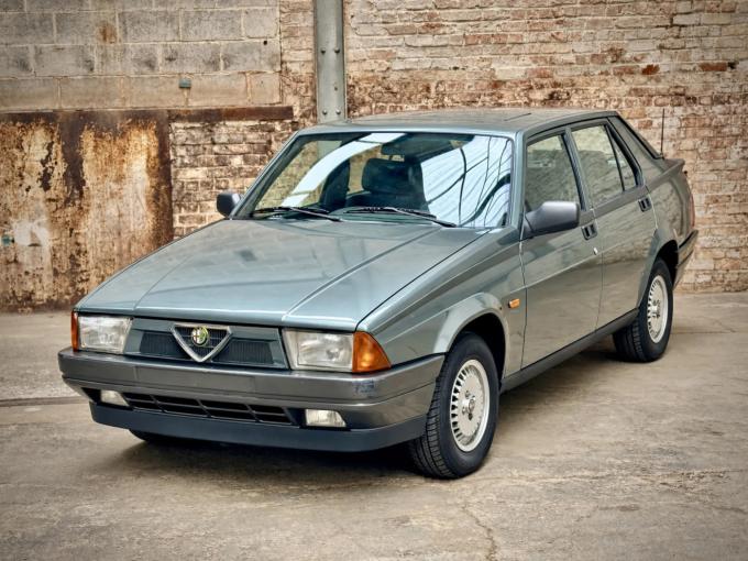 Alfa Roméo 75 1.6ie de 1990