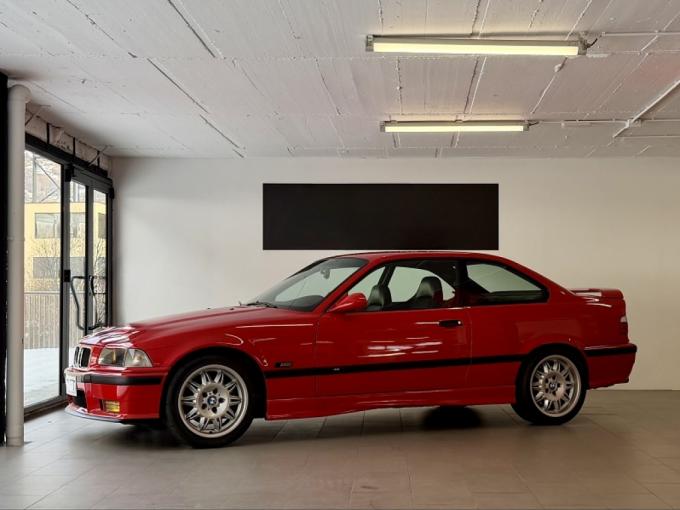 BMW M3 (E36) 321CH PACK de 1997
