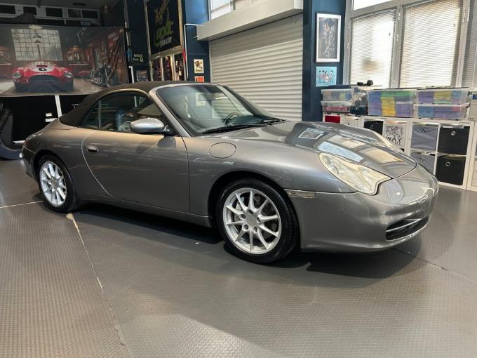 Porsche 996 Carrera 4 Cabriolet de 2003