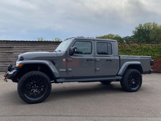 Jeep Gladiator 3.0L V6 Diesel - BA - 2023 - TVA Deductible de 2023