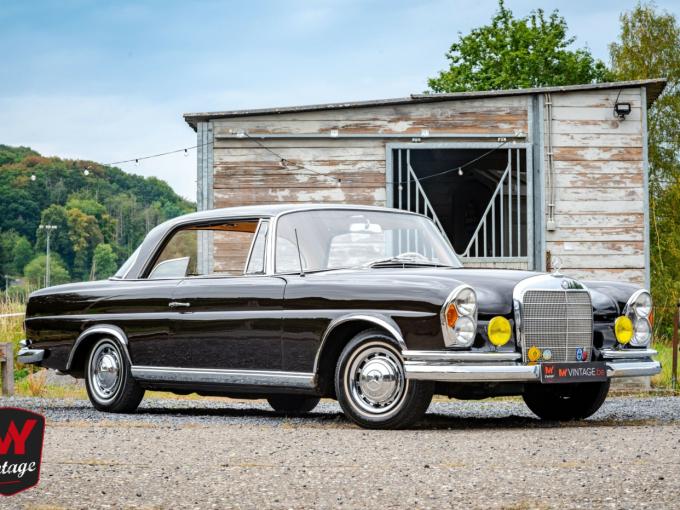 Mercedes-Benz SE 220 Coupé (W111) de 1966
