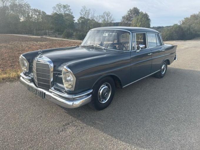 Mercedes-Benz SE 220 1ere main historique complet de 1963