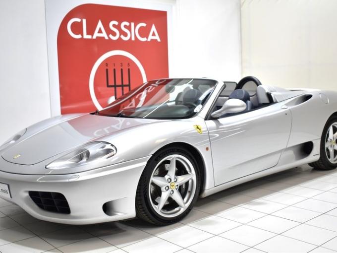 Ferrari 360 Modena Spider F1 de 2004