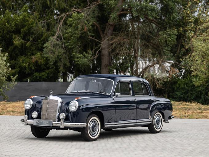 Mercedes-Benz 200 S Berline Découvrable de 1959