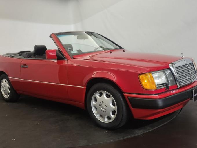 Mercedes-Benz CE 300 Cabriolet de 1993
