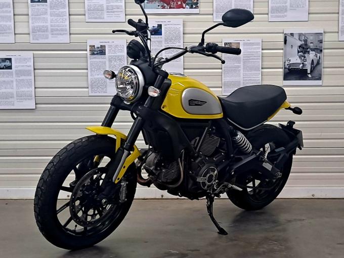 Moto Ducati SCRAMBLER 800 ICON de 2015