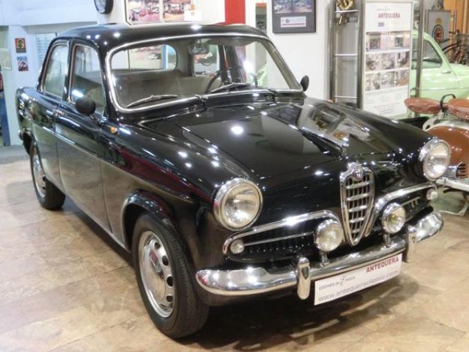 Alfa Roméo Giulietta BERLINA 1300 de 1958