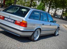 BMW M5 E34 Touring Elekta *Silver Grey on Dark Blue