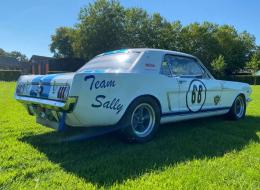 Ford Mustang Jacky Ickx tribute car