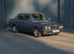 BMW Série 5 520i e28