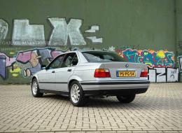 BMW Série 3 318iS | 1 prop | 55k km | 1 peint | **COMME NEUF**