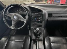 BMW Série 3 325I