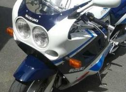 Moto Suzuki 1100 GSXR