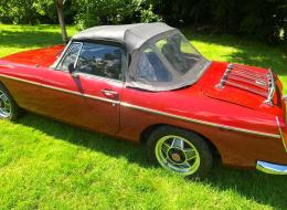 MG B
