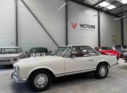 Mercedes-Benz SL 230