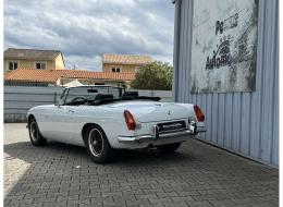 MG B
