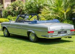 Mercedes-Benz SE 220 Cabriolet W111