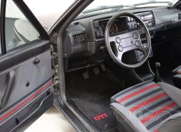 Volkswagen Golf GTI 16V