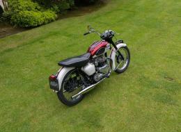 Moto Triumph Bonneville