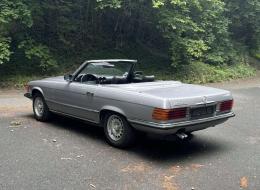 Mercedes-Benz SL 280 R107
