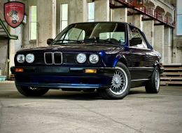 BMW Série 3 318 i  (E30)