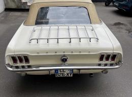 Ford Mustang cabriolet 