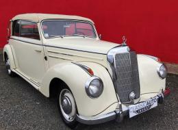 Mercedes-Benz 220 B Cabriolet