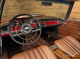 Mercedes-Benz SL 230 Pagode