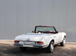 Mercedes-Benz SL 280 Pagode W113
