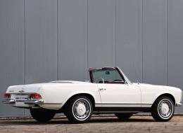 Mercedes-Benz SL 280 Pagode W113