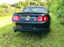 Ford Mustang V6 DACT 24 soupapes 305CV