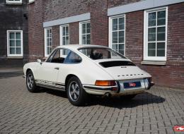 Porsche 911 2.4 E Coupe - European matching nr. car