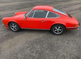 Porsche 911 2.4E 