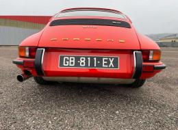 Porsche 911 2.4E 