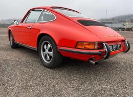 Porsche 911 2.4E 
