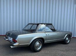 Mercedes-Benz SL 230 Pagode